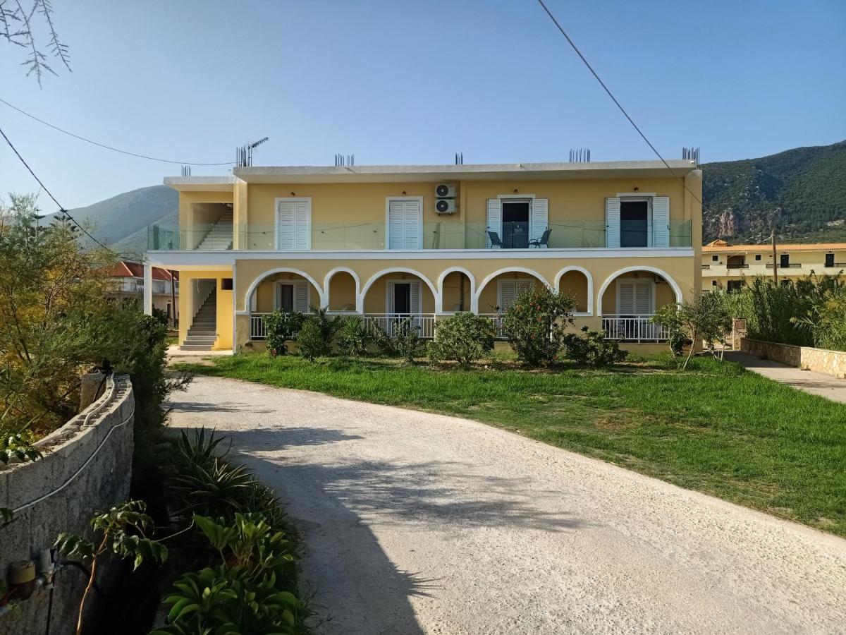 Almiriki Studios & Apartments Alykes  Bagian luar foto